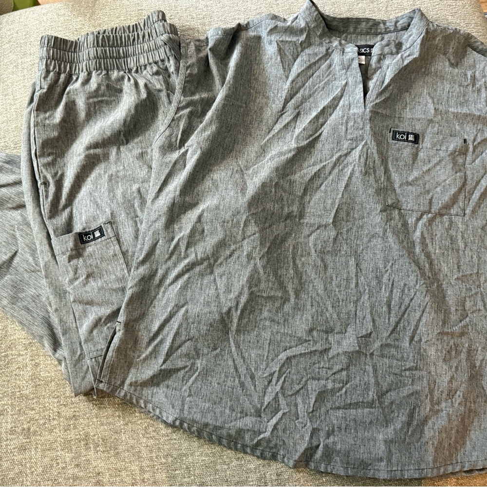 Fabletics Navy Track Joggers with Drawstring - Picture 12 of 16